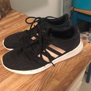 adidas Women's cloudfoam QT Racer Running Shoes